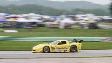  Peterson fends off Ruman for pole